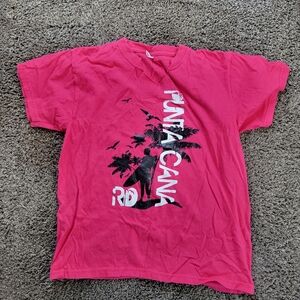 Punta Cana pink shirt & baby Shark Plush Cube